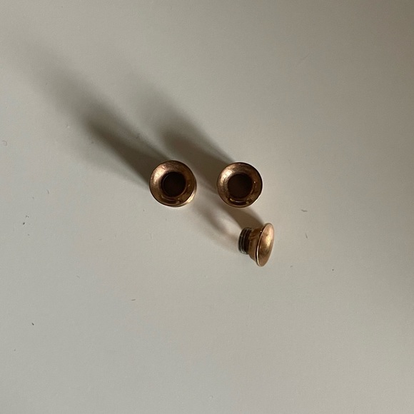 Rose gold tone surgical steel tunnels 2g inner threaded earrings body jewelry - Picture 2 of 2